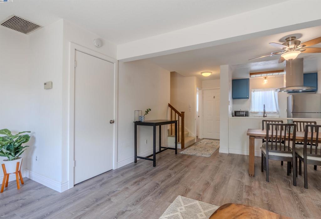 LIVERMORE DOWNS - Residential