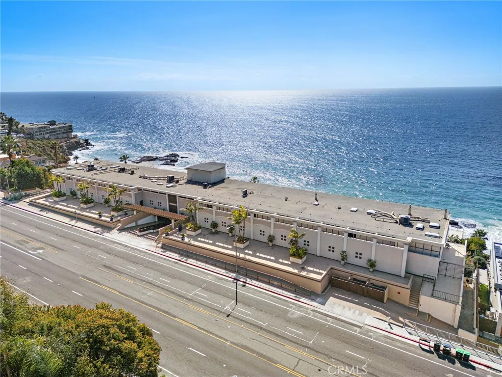 Laguna Beach, California 92651, United States, 3 Bedrooms Bedrooms, ,2 BathroomsBathrooms,Residential,Active,3132