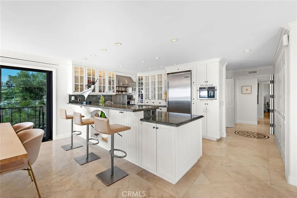 Laguna Beach, California 92651, United States, 3 Bedrooms Bedrooms, ,2 BathroomsBathrooms,Residential,Active,3132