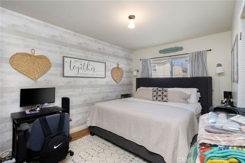 Tiny photo for 2615 Rockefeller Ln, Redondo Beach, CA 90278 (MLS # SB25231888)