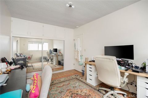 Tiny photo for 2615 Rockefeller Ln, Redondo Beach, CA 90278 (MLS # SB25231888)