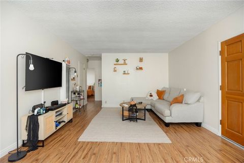 Tiny photo for 2615 Rockefeller Ln, Redondo Beach, CA 90278 (MLS # SB25231888)