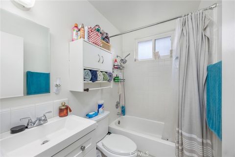 Tiny photo for 2615 Rockefeller Ln, Redondo Beach, CA 90278 (MLS # SB25231888)