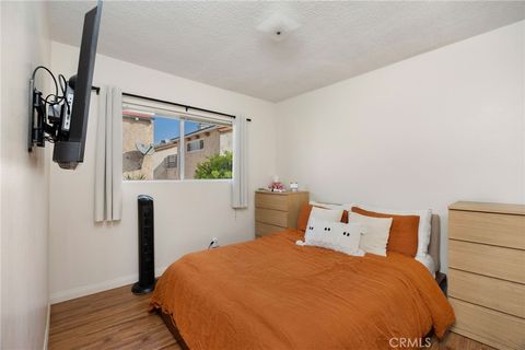 Tiny photo for 2615 Rockefeller Ln, Redondo Beach, CA 90278 (MLS # SB25231888)