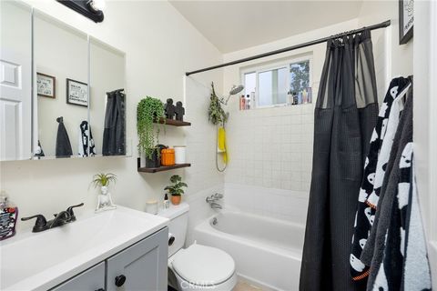 Tiny photo for 2615 Rockefeller Ln, Redondo Beach, CA 90278 (MLS # SB25231888)
