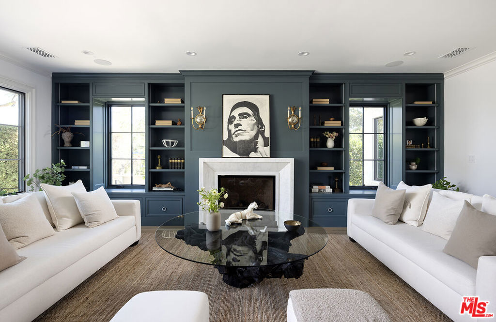 2515 Marguerita Avenue