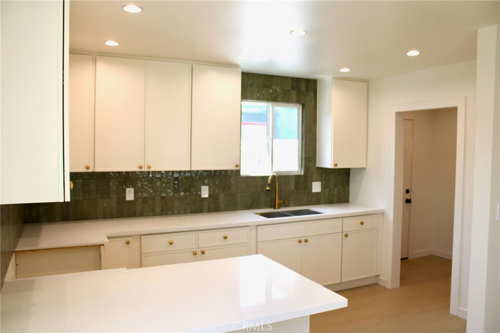 21217 S Main