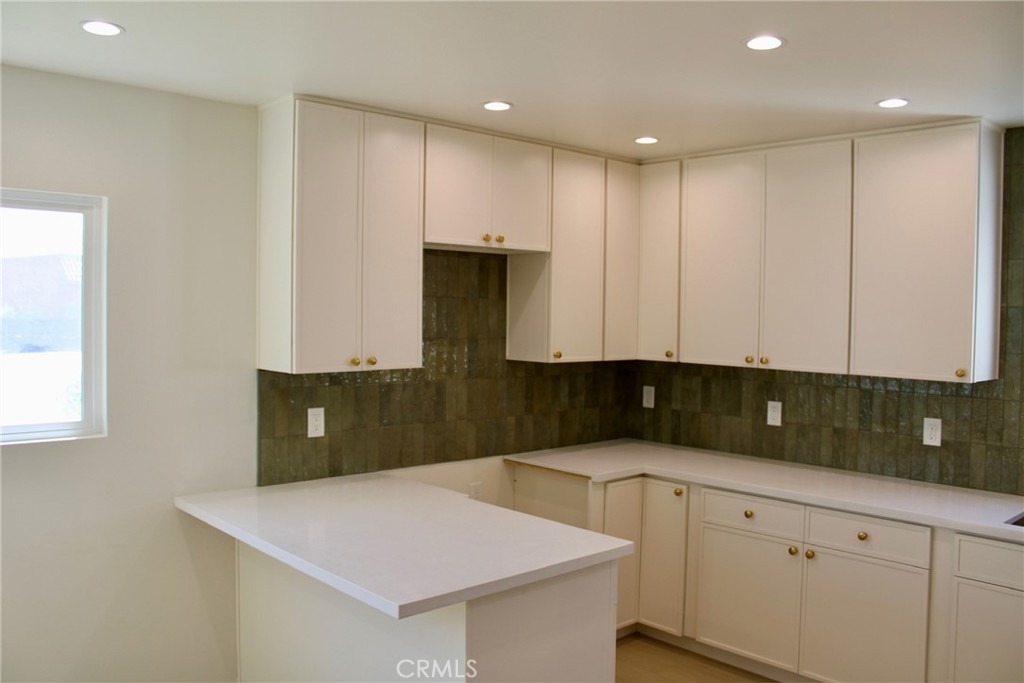 21217 S Main