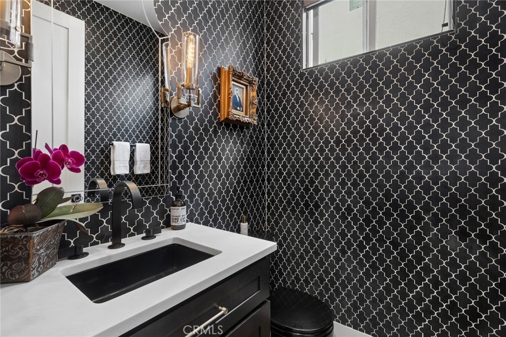 273 Mesa, Costa Mesa CA 92627 - Photo 18