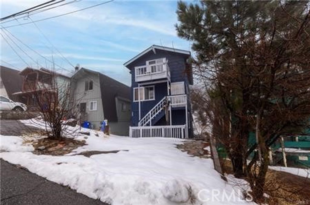 Photo of 33417 CEDAR DR Dr, Arrowbear, CA 92382 (MLS # SR26062236)