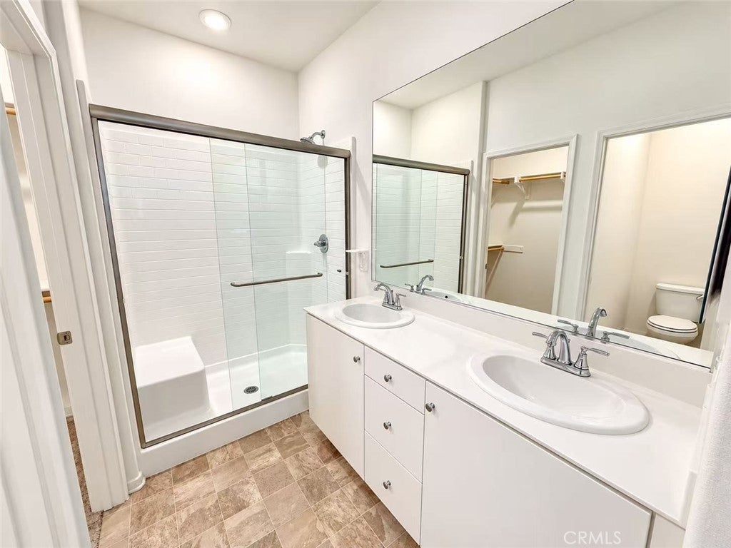 5585 Kate Way 6
