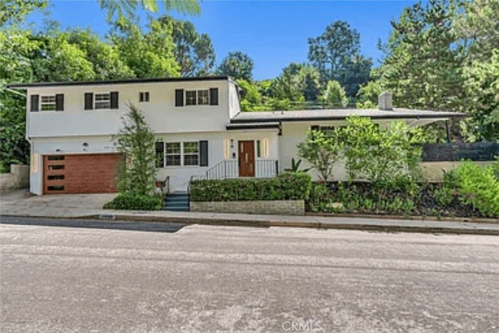 Photo of 15440 Hamner Drive, Los Angeles, CA 90077 (MLS # IV25175858)