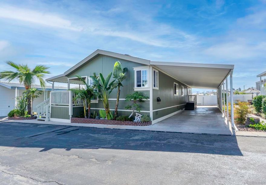 Beautifully remodeled 2BR/2BA + den in a vibrant 55+ community! Enjoy quartz countertops, stainless steel appliances, light gray flooring, and a bright open layout. Relax on the wrap-around porch or take advantage of amenities like the indoor pool, spa, and clubhouse all just minutes from Mission Trails, Santee Lakes, and shopping.