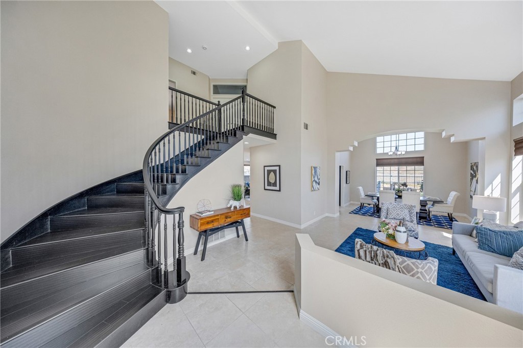 2296 Avenida Cabrillo