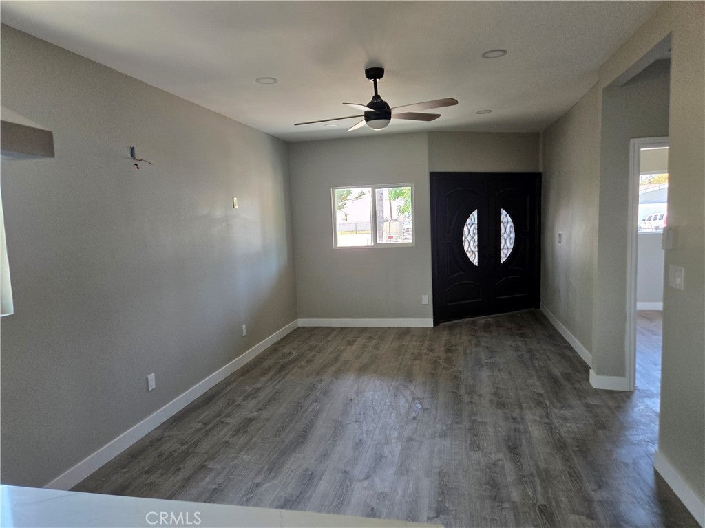 1328 Vine