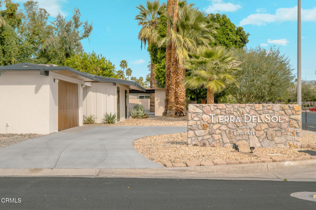 40851 Bob Hope Drive