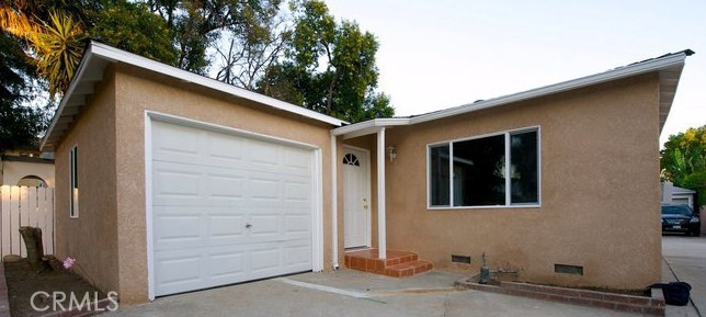 Don’t miss this rare opportunity to own a beautifully updated multi-residential property featuring two separate homes on one lot—each with its own garage, private outdoor space, and full list of upgrades—and comes with paying tenants.
The front house offers approx. 800 sq ft of comfortable living space with 2 bedrooms and 1 bathroom. Highlights include a stunning bathroom adorned with Spanish paver flooring, a subway-tiled tub/shower, a cook’s kitchen with granite countertops, white cabinetry, and laminate wood flooring throughout.
The back house boasts approx. 1,093 sq ft with 2 bedrooms and 1.5 baths, plus a spacious family room featuring tiled floors, a cozy fireplace, and vaulted ceilings with elegant French doors leading to a side yard. Just three steps up is the kitchen and bedroom wing, where you'll find a chef’s kitchen with granite counters, rich mahogany cabinetry, and tile flooring. The attached 2-car garage includes a built-in workbench for extra convenience.
Both units feature central air and heat, new water heaters, newer roofs, updated electrical panels (approx. 6 years ago), a new sewer line, private side patios, and washer/dryer hookups.
Ideal for owner-users, investors, or multi-generational living, this versatile property blends modern updates with charming details throughout—and comes with paying tenants in place. A truly turn-key investment!