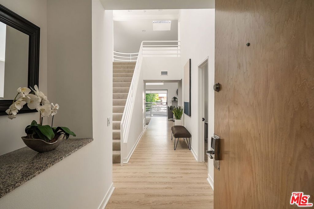 1617 S Beverly Glen Boulevard 404