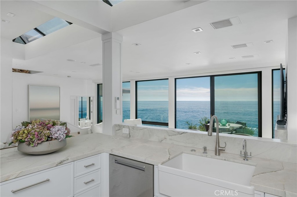 1715 Ocean Way, Laguna Beach CA 92651 - Photo 12