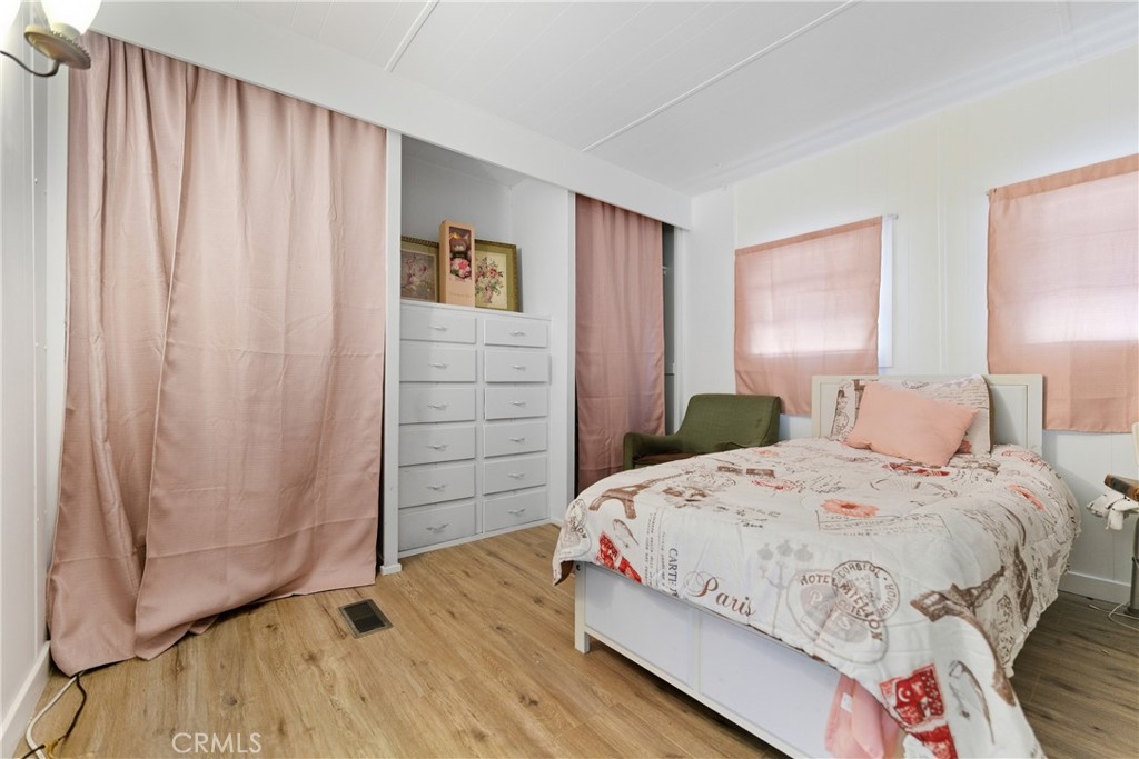 7142 Orangethorpe 12B