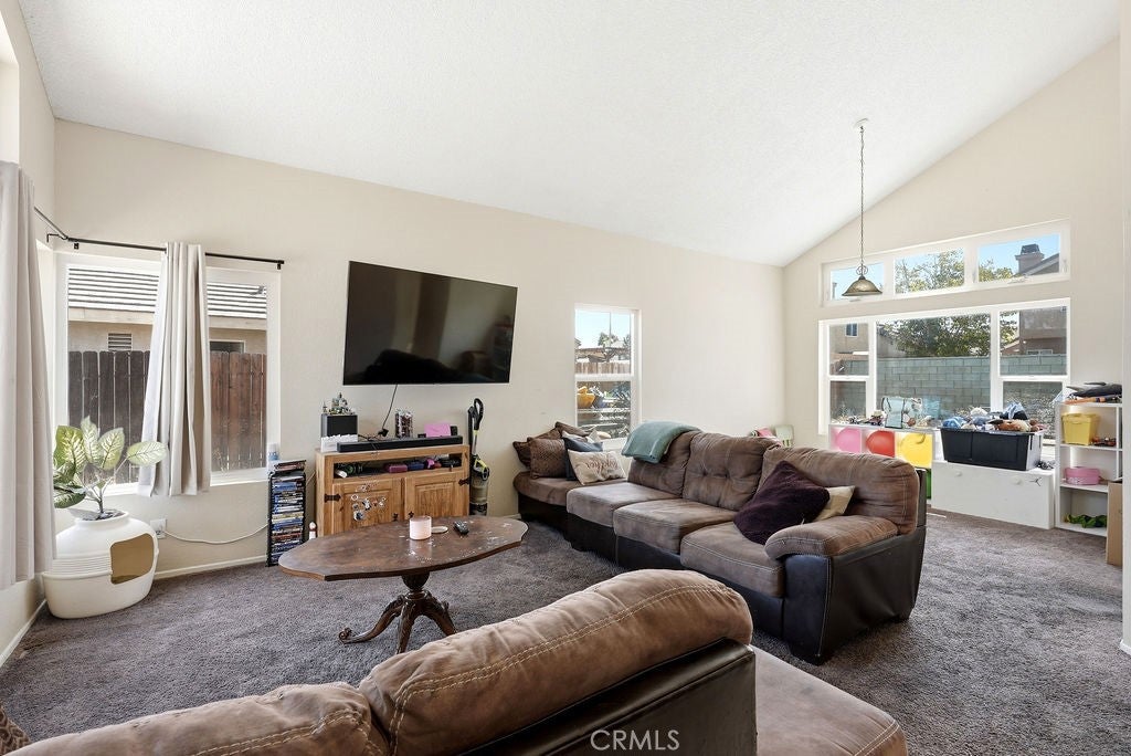4722 E Avenue R4