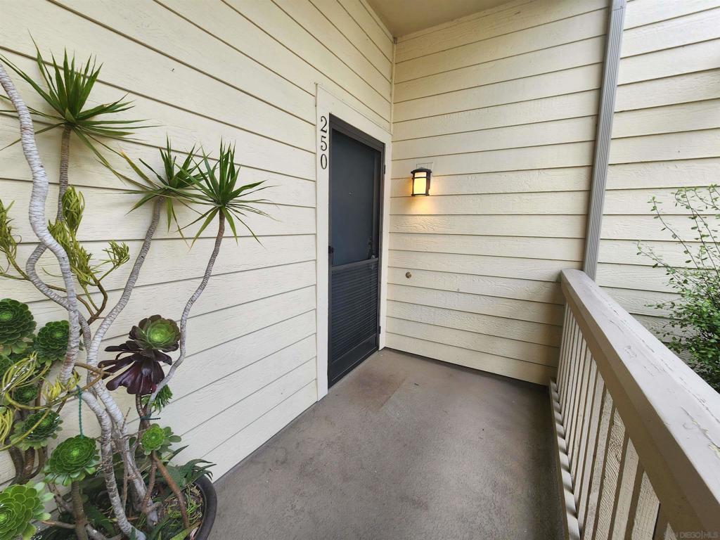 12229 Carmel Vista 250