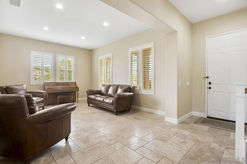 402 Plaza Cambria