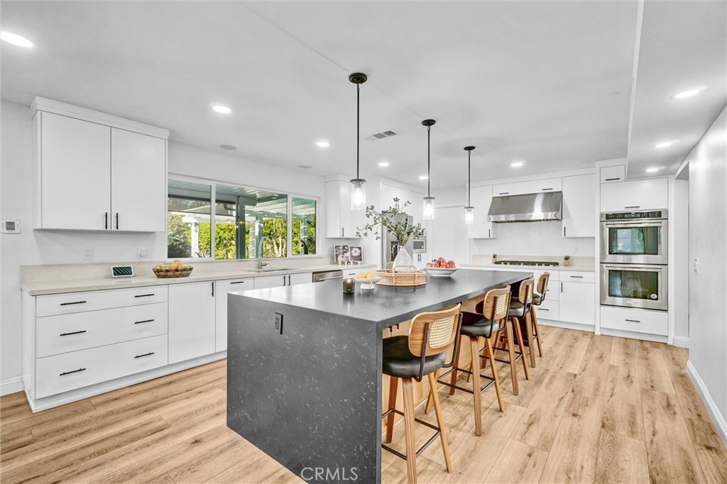 17762 Mountain View Circle