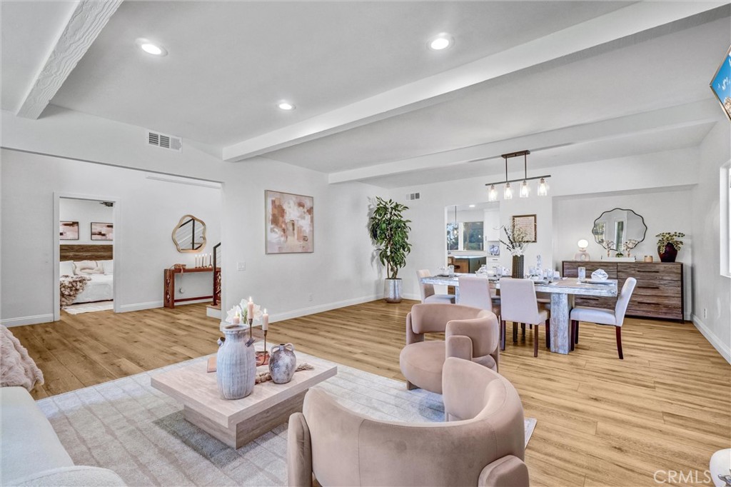 17762 Mountain View Circle