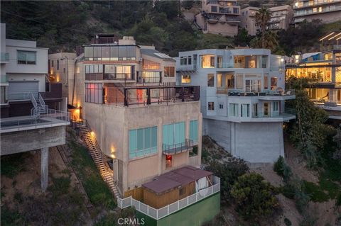 2189 Sunset Plaza Drive Los Angeles CA 90069