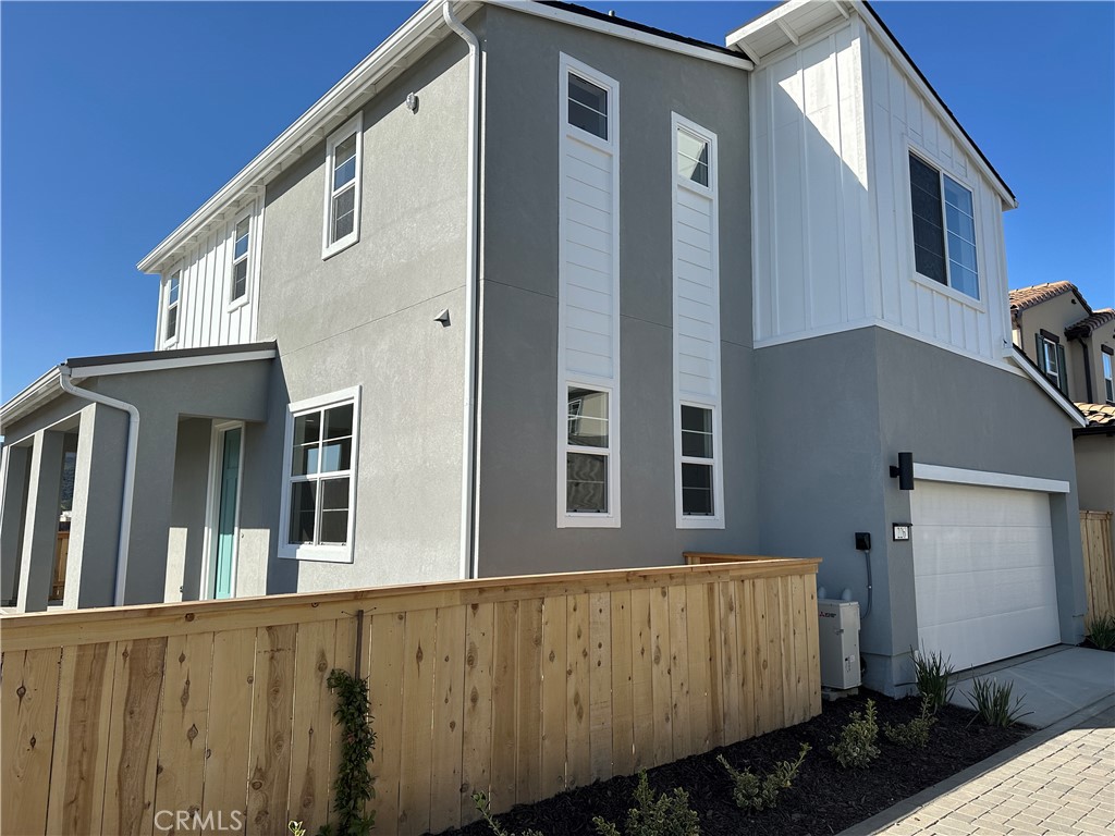 226 Memphis Belle Way