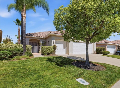 Photo of 40465 Via Camposeco, Murrieta, CA 92562 (MLS # SW26188463)
