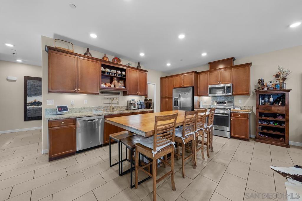 2834 Athens Rd 4
