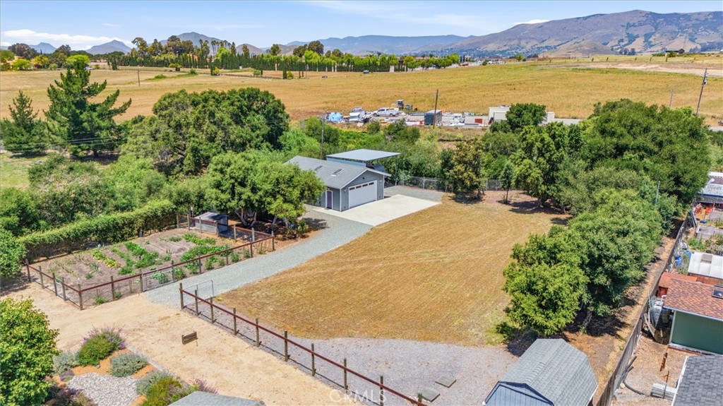 4945 Hacienda