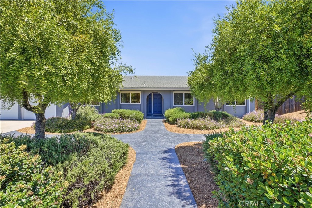 4945 Hacienda