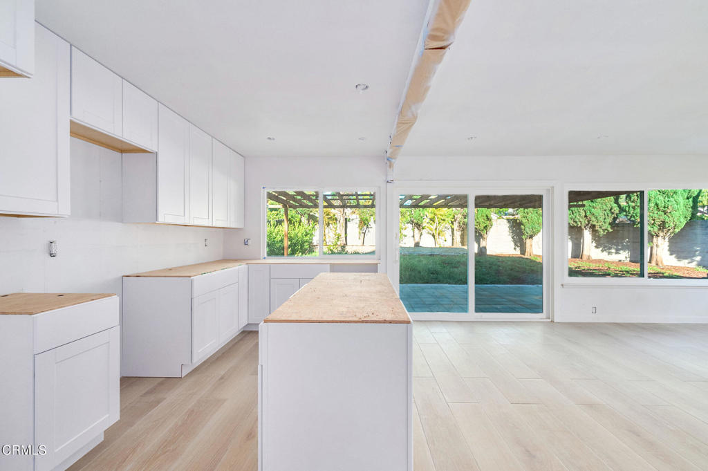 Oakbrook Homes 84-590 - Residential