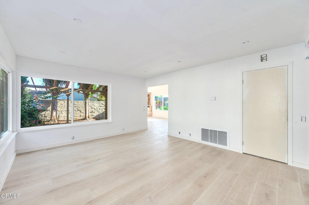 Oakbrook Homes 84-590 - Residential