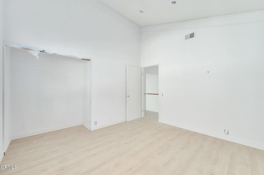 Oakbrook Homes 84-590 - Residential