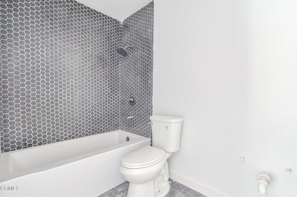 Oakbrook Homes 84-590 - Residential