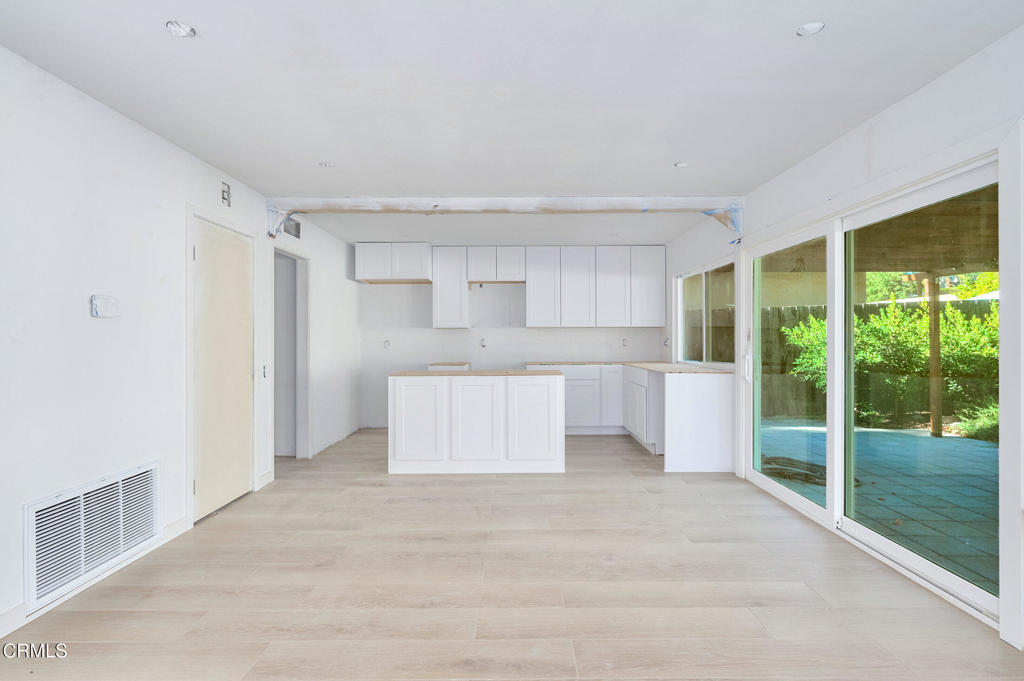 Oakbrook Homes 84-590 - Residential