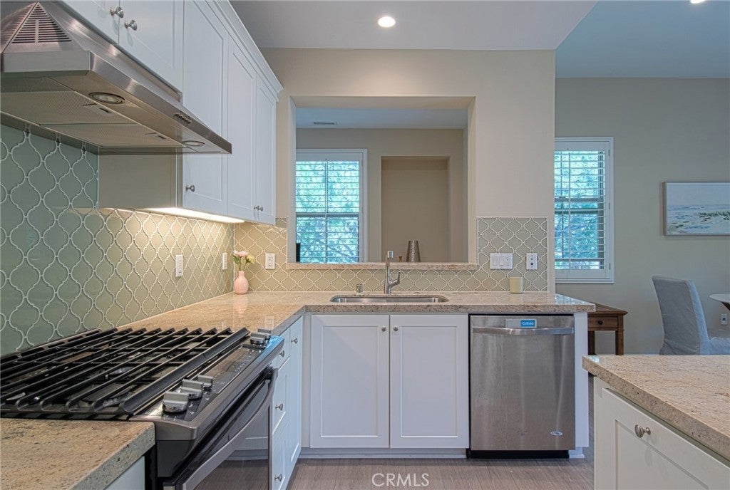 232 Bishop Lndg, Irvine CA 92620 - Photo 10