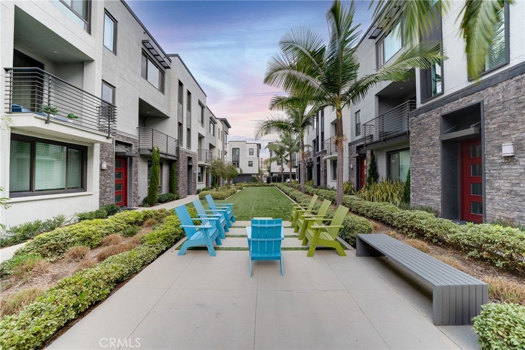 122 Schick, Irvine CA 92614 - Photo 32