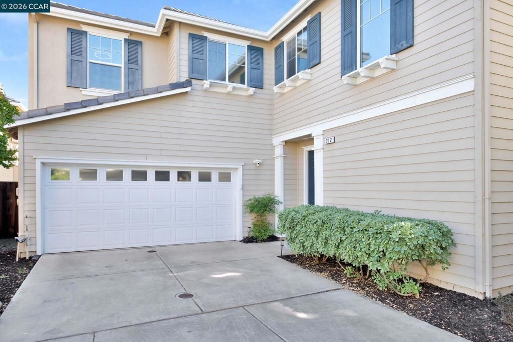 Photo of 312 MacArthur Way Way, Brentwood, CA 94513 (MLS # 41131097)