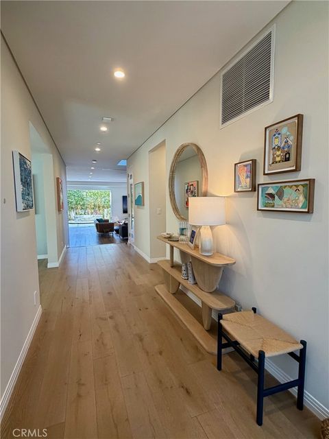 Photo of 1501 Elm Ave, Manhattan Beach, CA 90266 (MLS # SB25251797) Photo of 1501 Elm Ave, Manhattan Beach, CA 90266 (MLS # SB25251797)