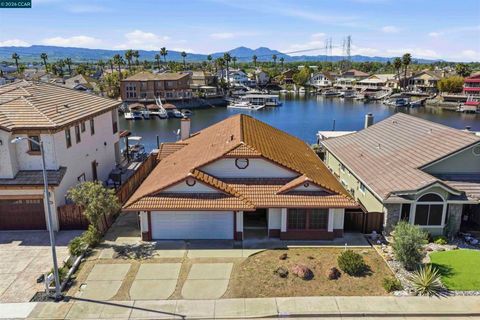 Photo of 2008 Windward Pt Pt, Discovery Bay, CA 94505 (MLS # 41128046)