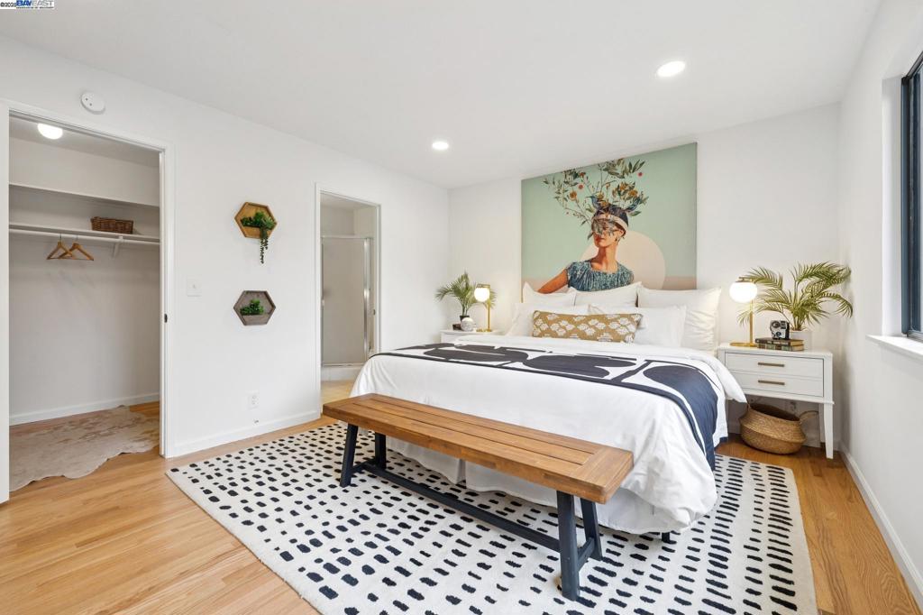 MONTCLAIR - Residential