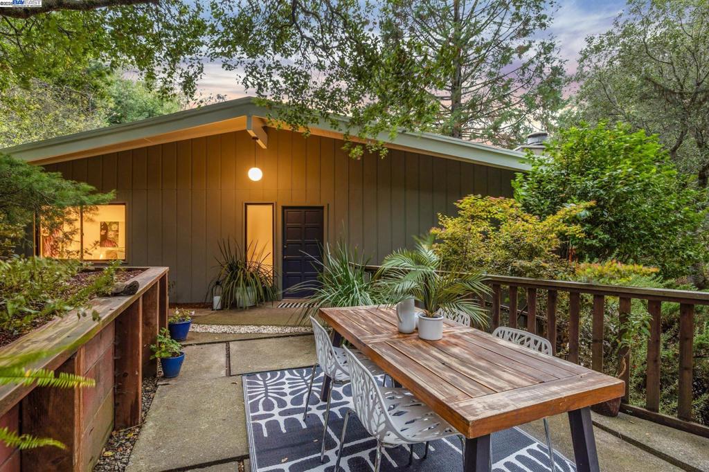 MONTCLAIR - Residential