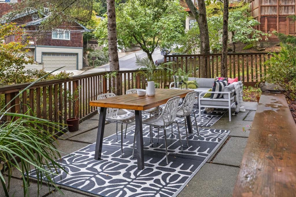 MONTCLAIR - Residential