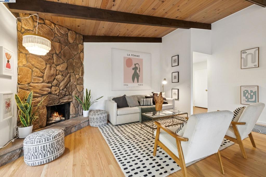 MONTCLAIR - Residential