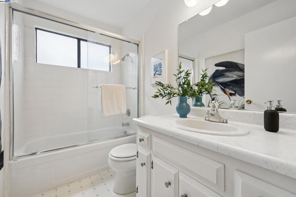 MONTCLAIR - Residential